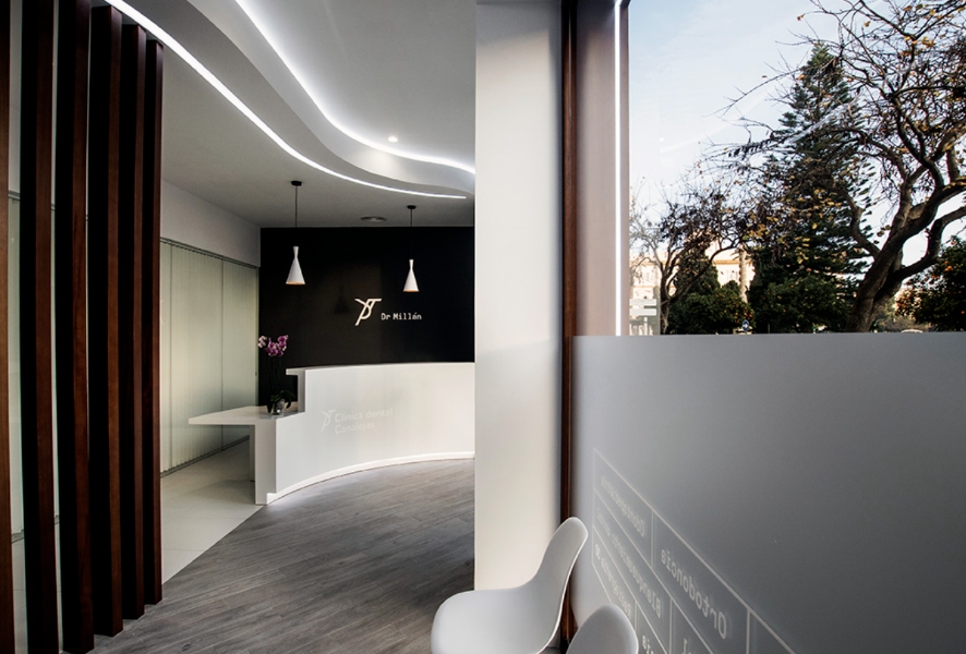 Foto interior Clínica Dental Canalejas construcción Estudio de Arquitectura y Urbanismo D Proyectos