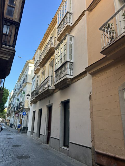 Rehabilitación de finca para viviendas en calle Veedor 15, Cádiz